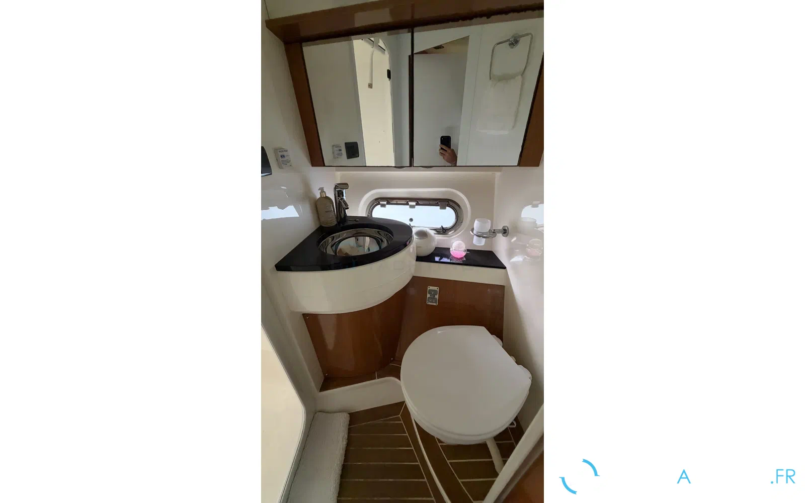 slider 32 Sealine F 42/5