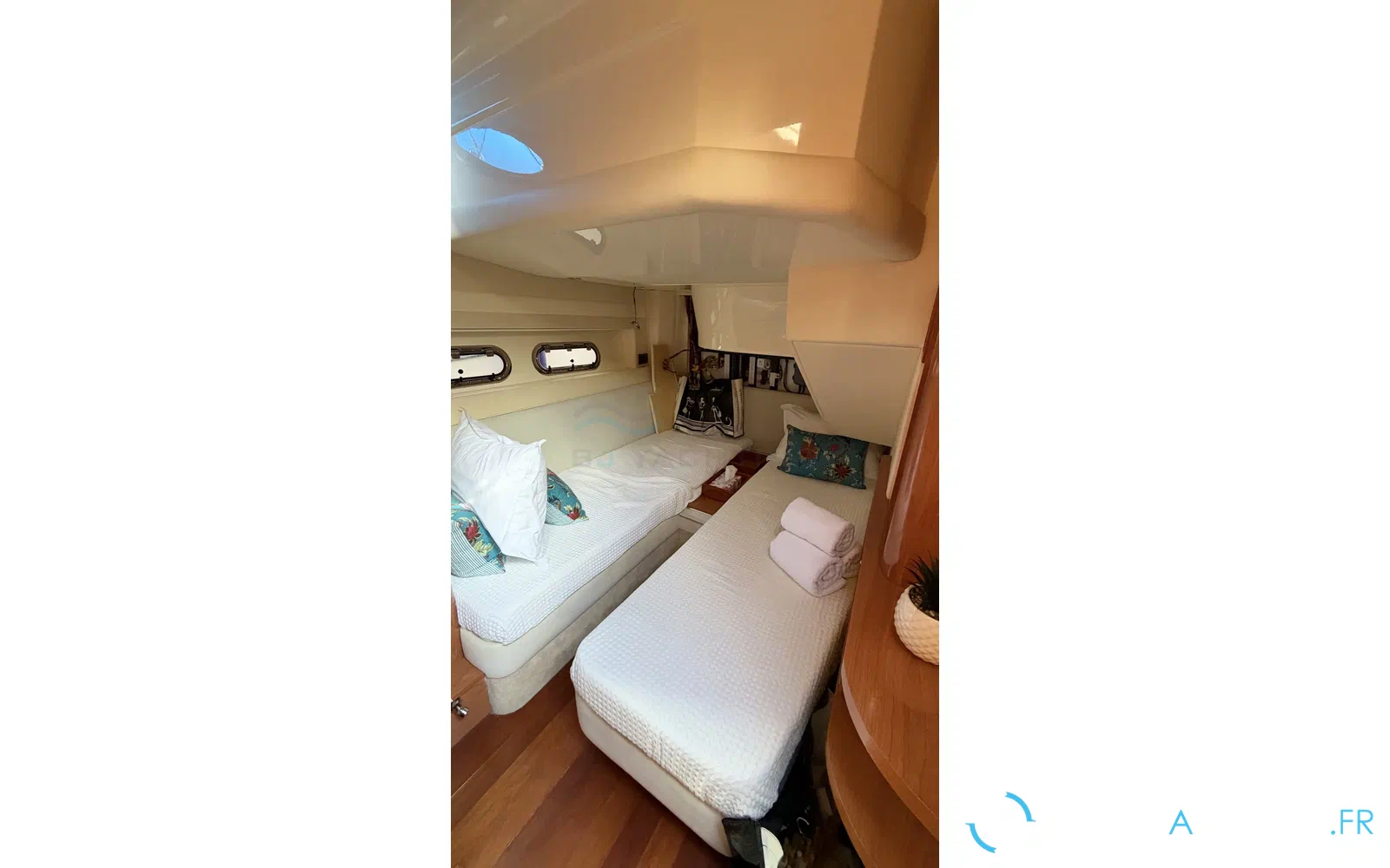 slider 33 Sealine F 42/5