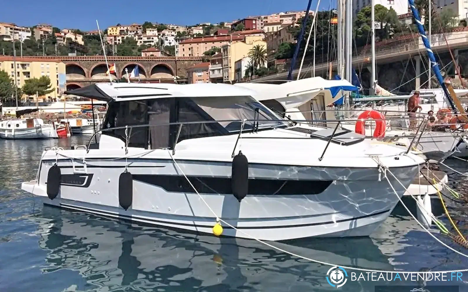 slider 0 Jeanneau Merry Fisher 895