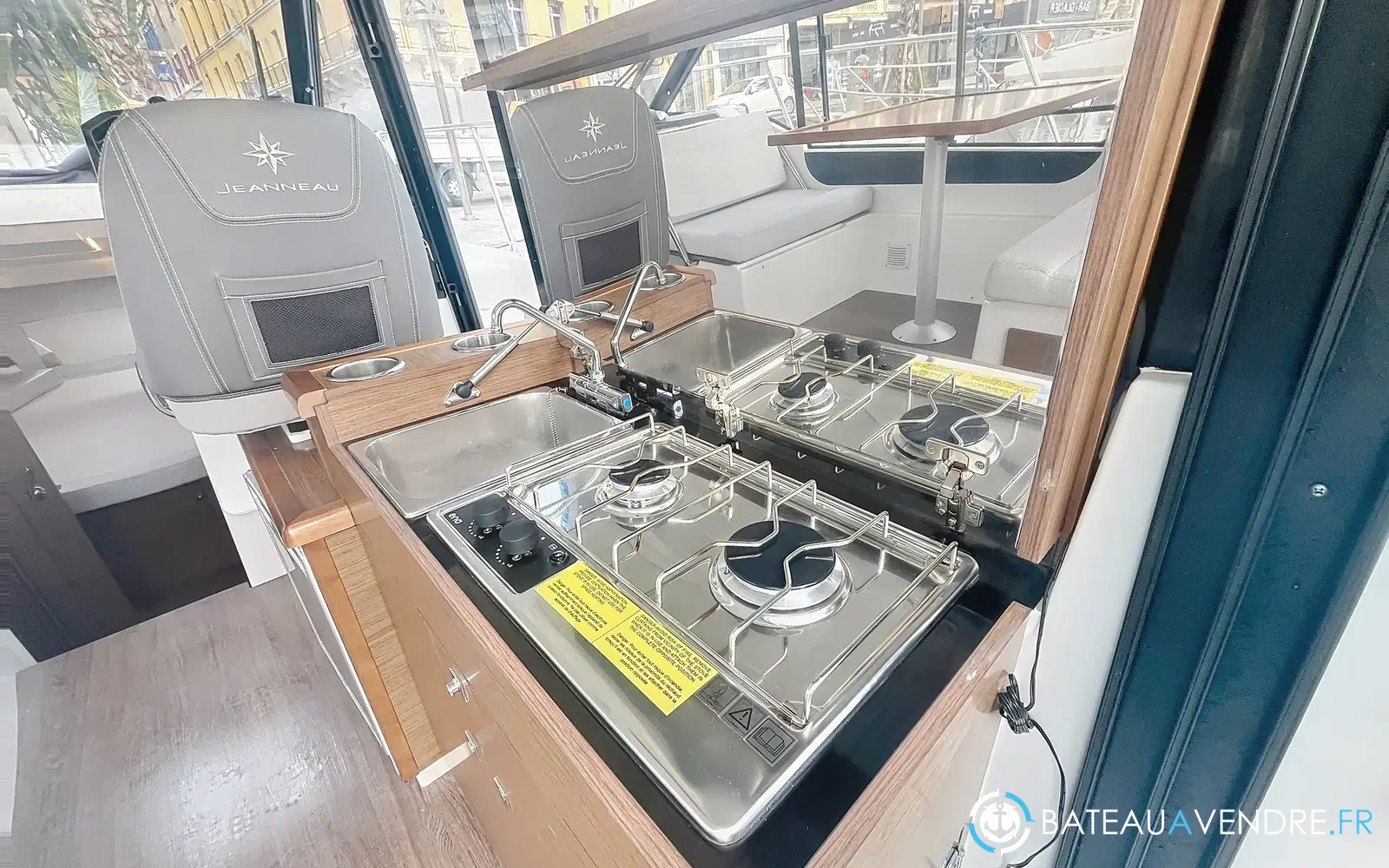 slider 15 Jeanneau Merry Fisher 895