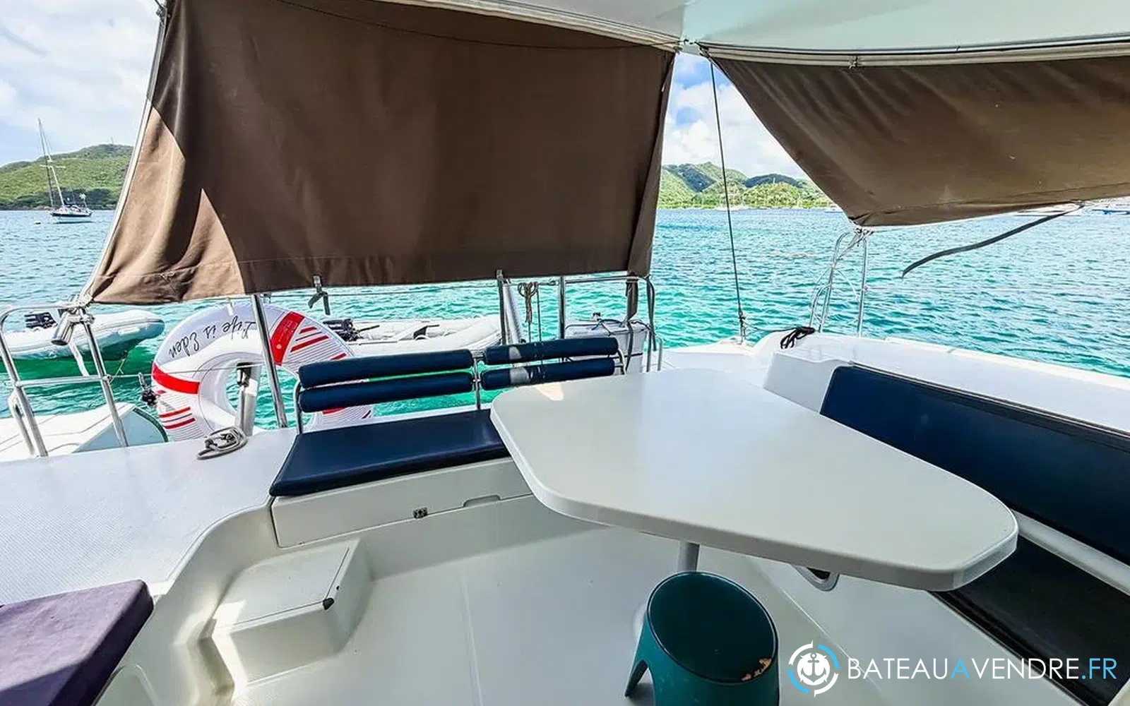 slider 13 Fountaine Pajot Mahe 36