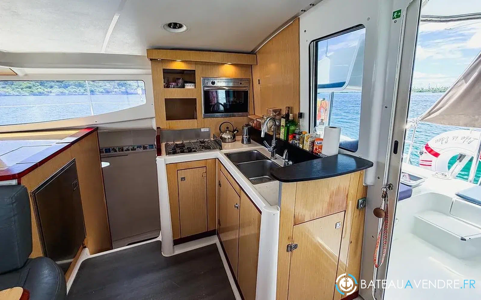 slider 19 Fountaine Pajot Mahe 36