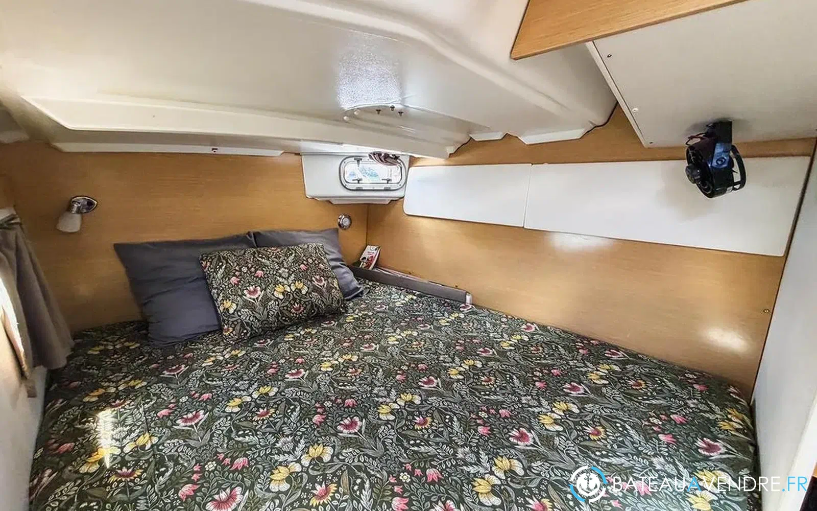 slider 21 Fountaine Pajot Mahe 36