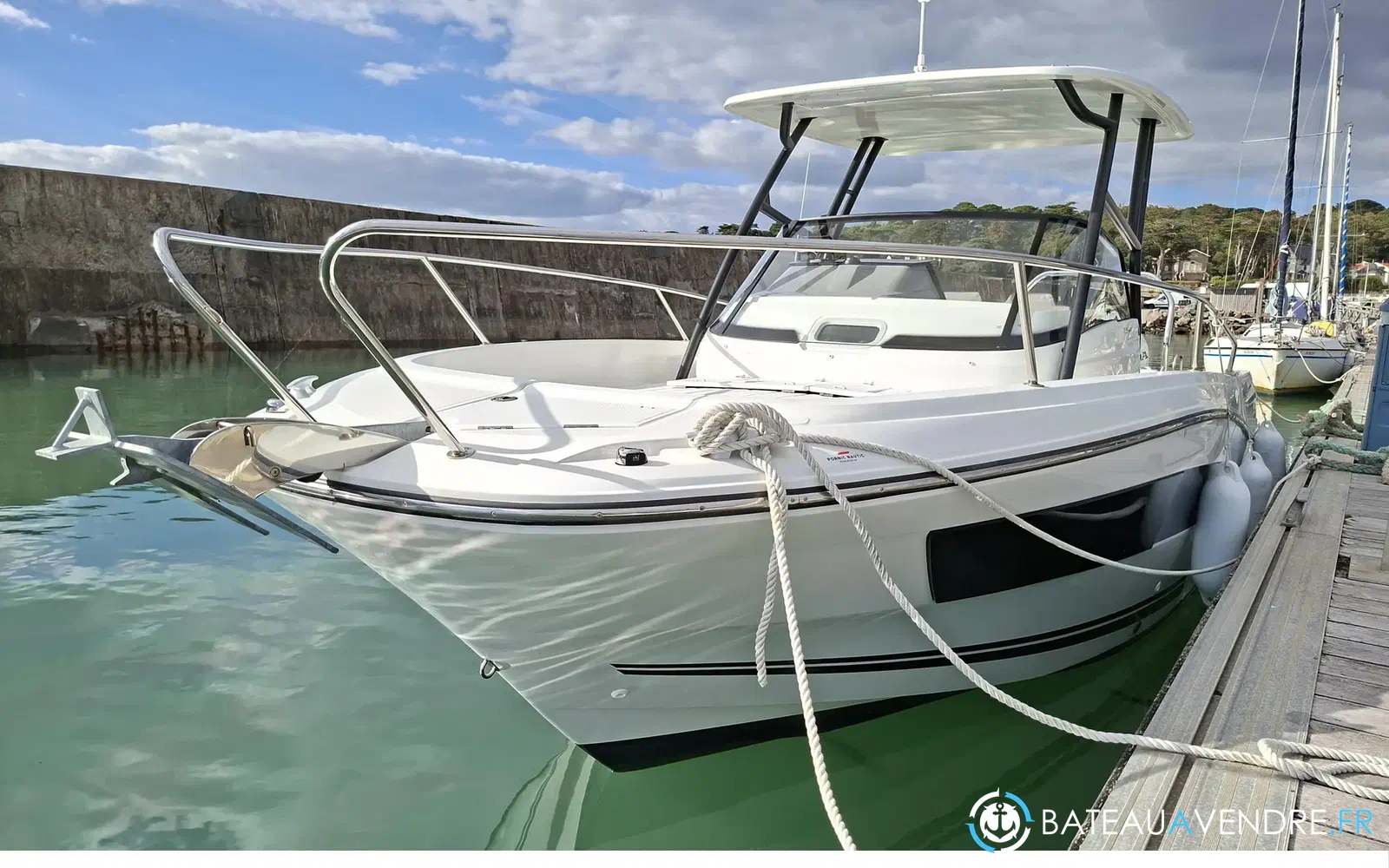 slider 0 Jeanneau Cap Camarat 7.5 WA