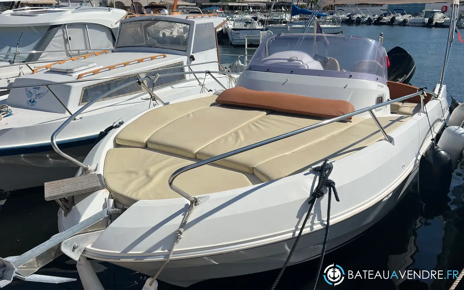 slider 9 Beneteau Flyer 750 Sun Deck