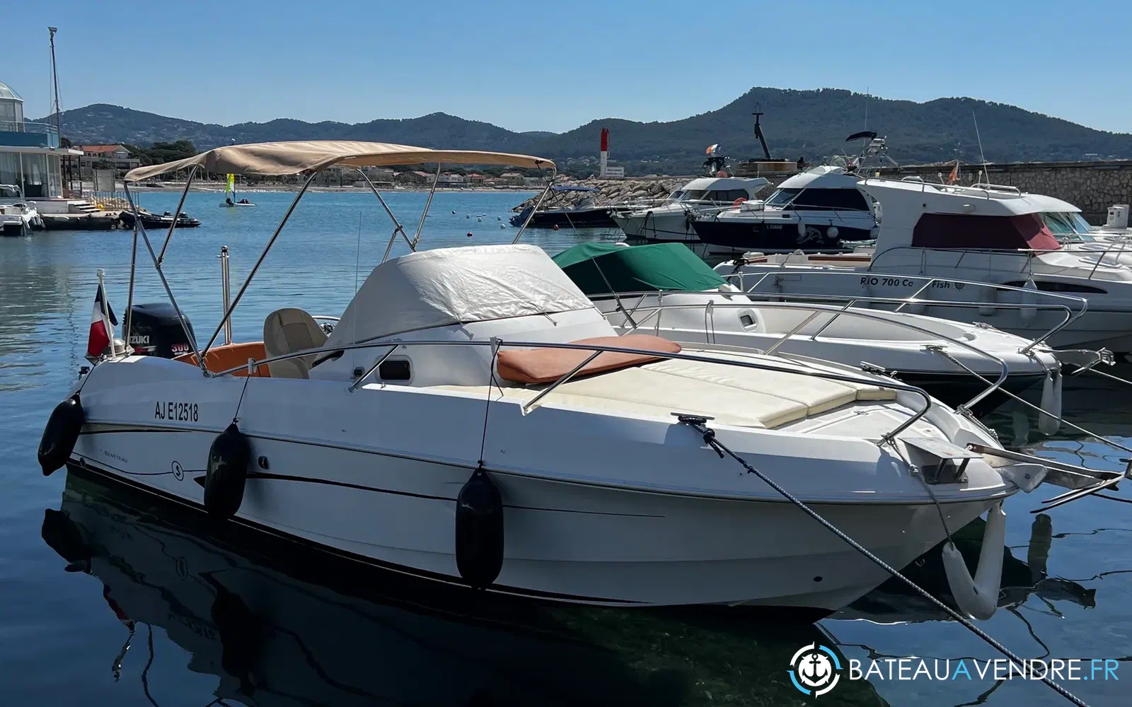 slider 2 Beneteau Flyer 750 Sun Deck