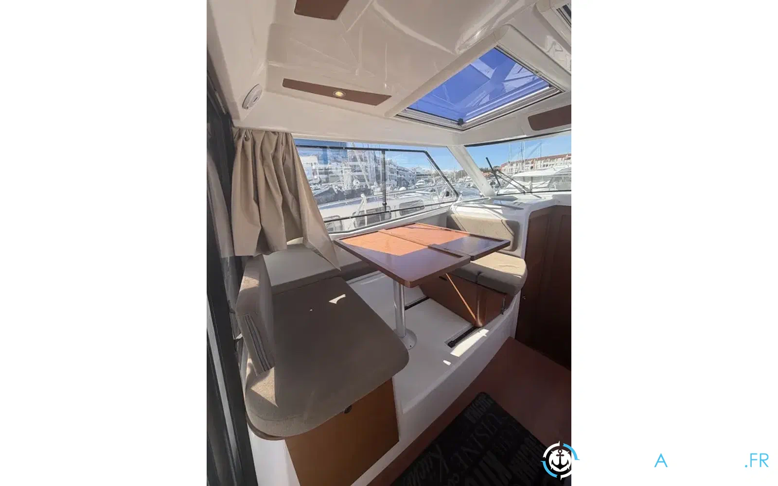 slider 11 Jeanneau Merry Fisher 855