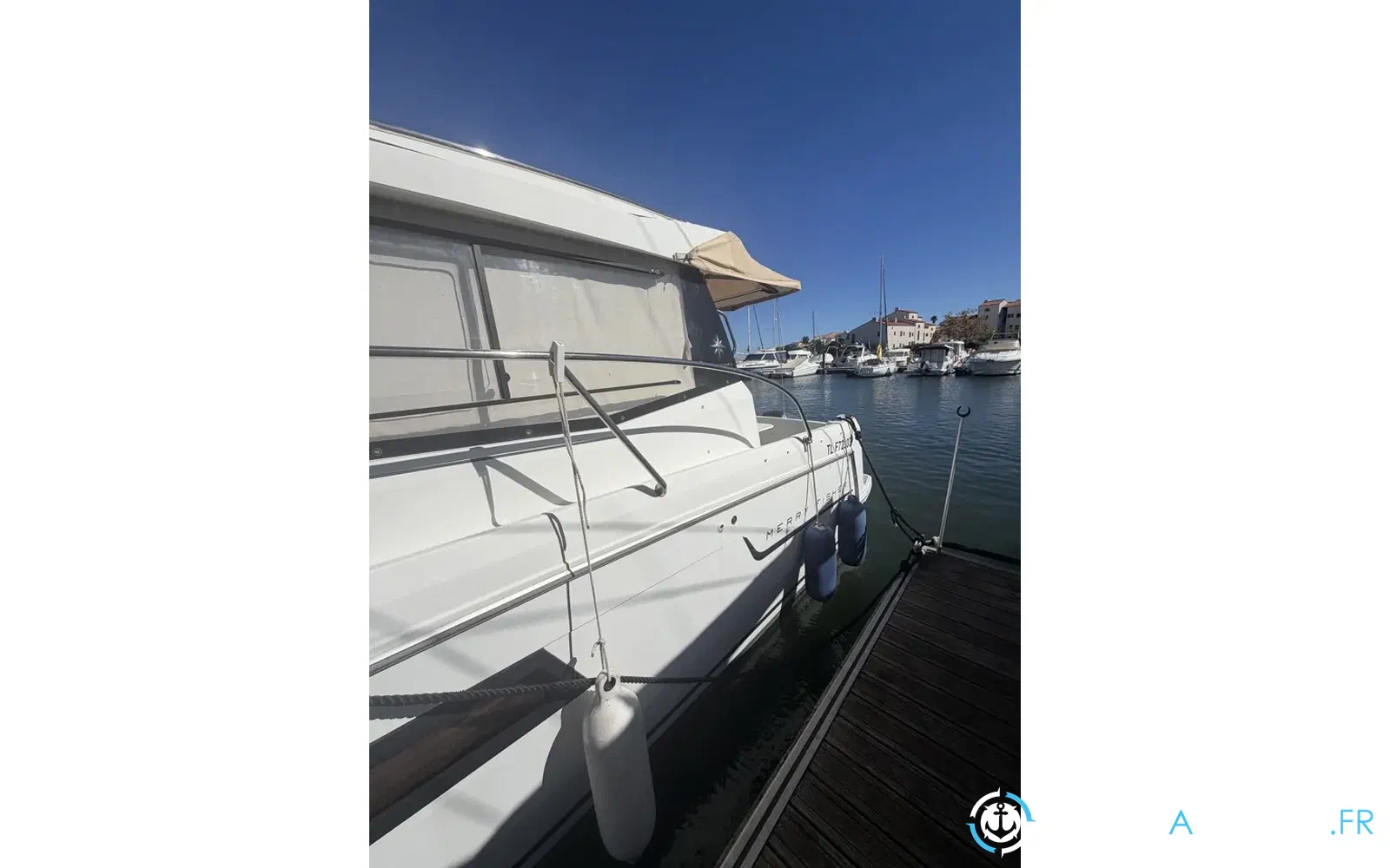 slider 15 Jeanneau Merry Fisher 855