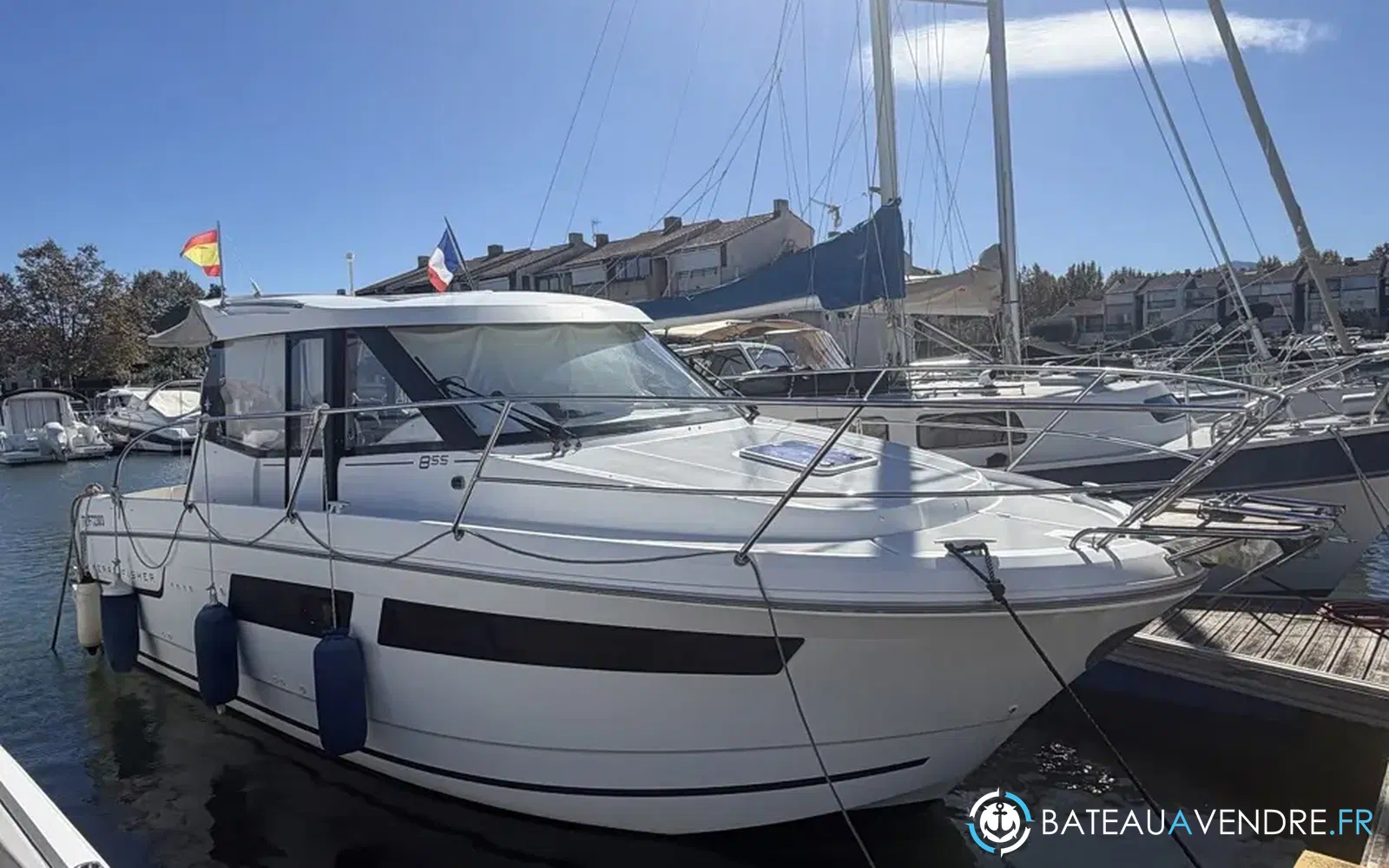 slider 1 Jeanneau Merry Fisher 855