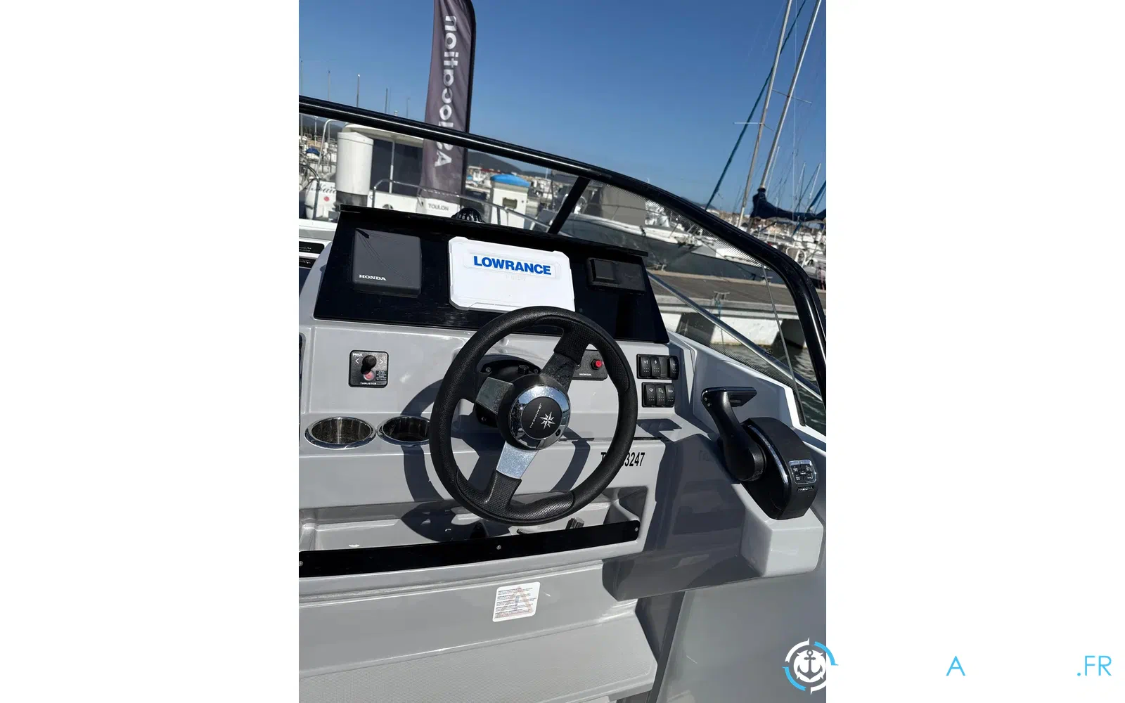 slider 5 Jeanneau CAP CAMARAT 7.5 WA S2