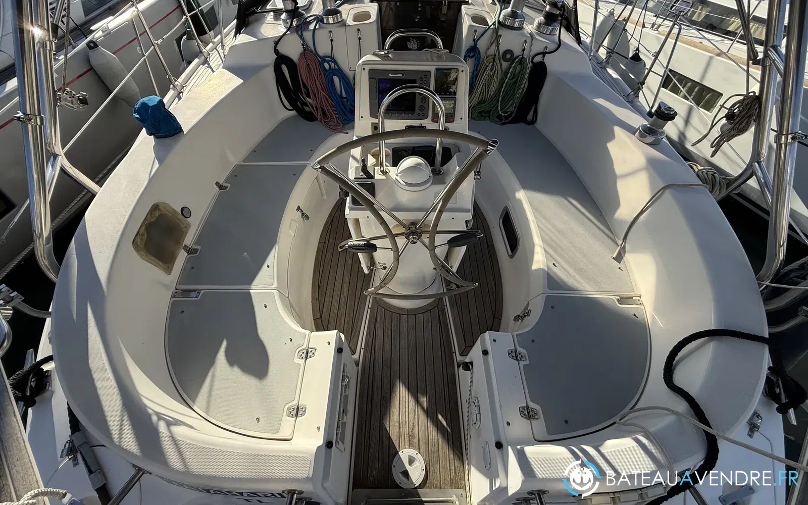slider 12 Hunter 466
