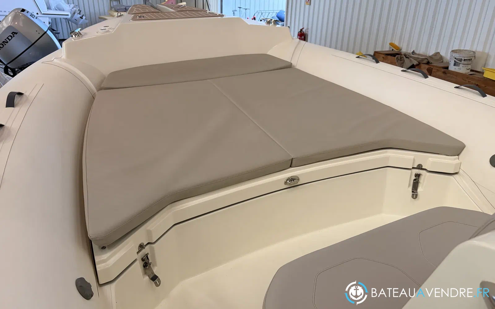slider 6 Capelli Tempest 900