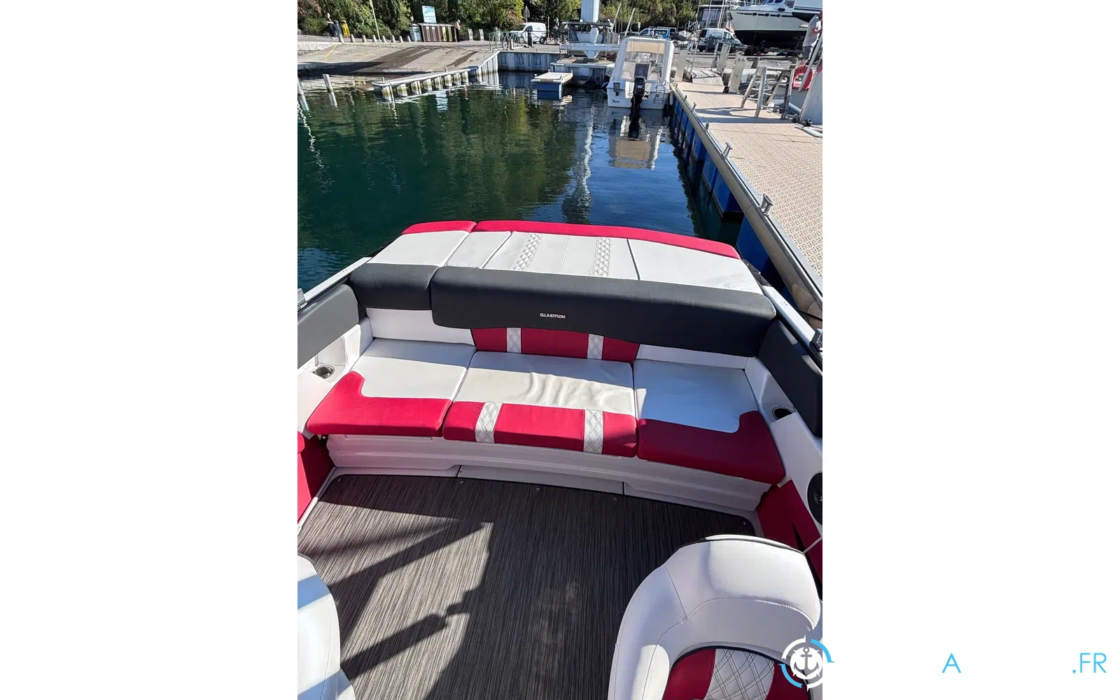 slider 9 Glastron GT 205