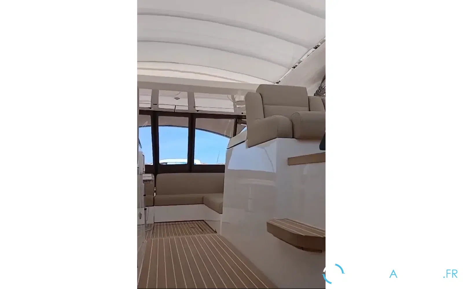 slider 10 Sealine SC 42