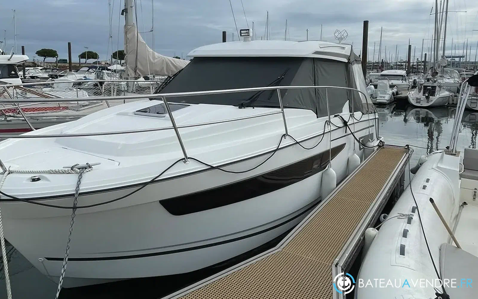 slider 2 Jeanneau Merry Fisher 895 Offshore