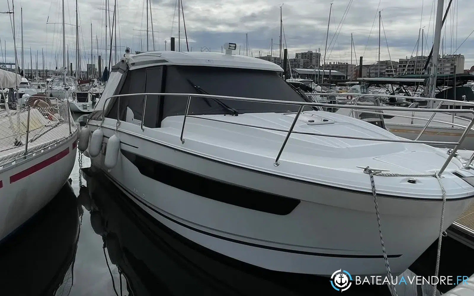 slider 1 Jeanneau Merry Fisher 895 Offshore