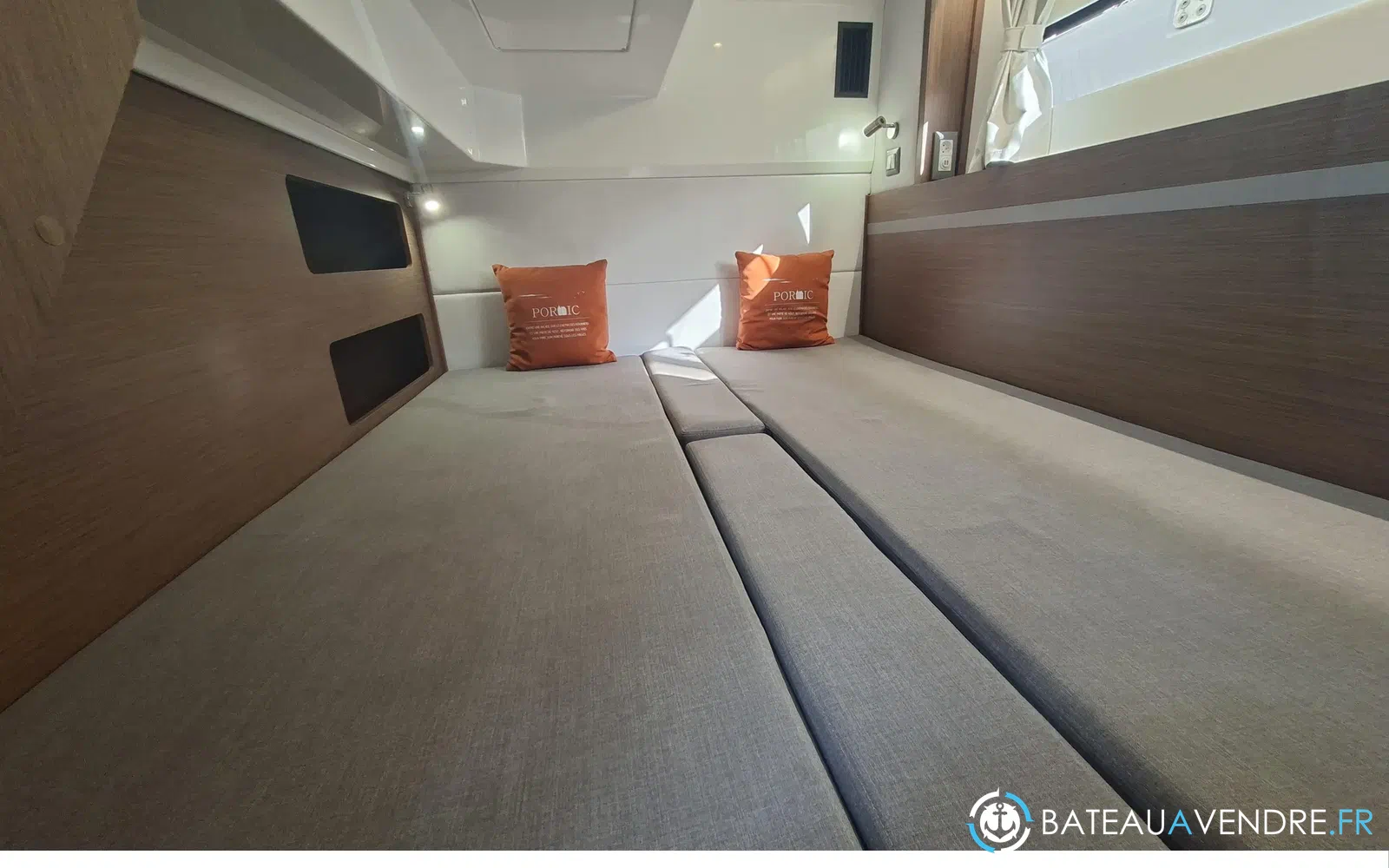 slider 17 Beneteau Antares 12