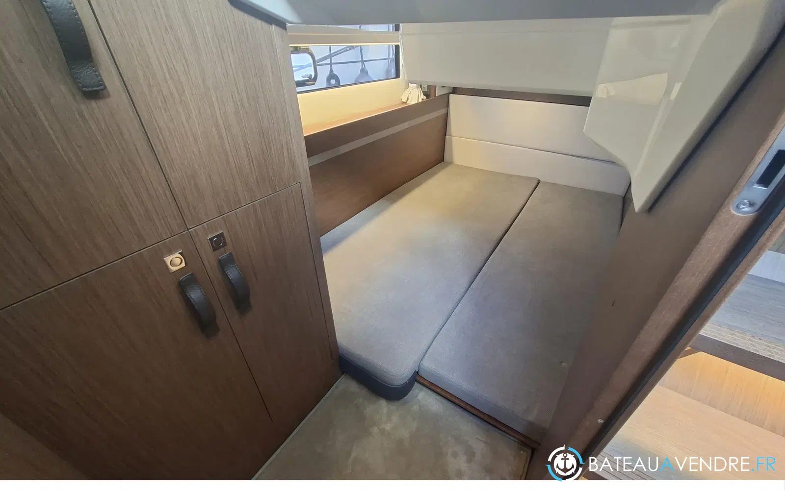 slider 19 Beneteau Antares 12