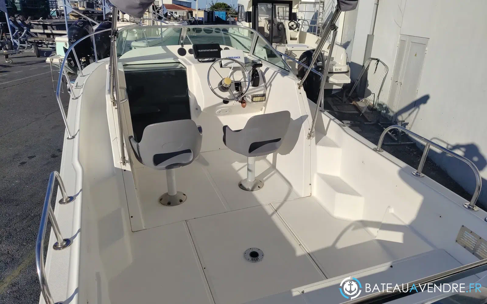 slider 9 Kelt White Shark 236