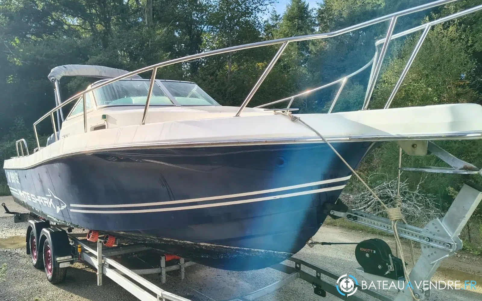slider 3 Kelt White Shark 236