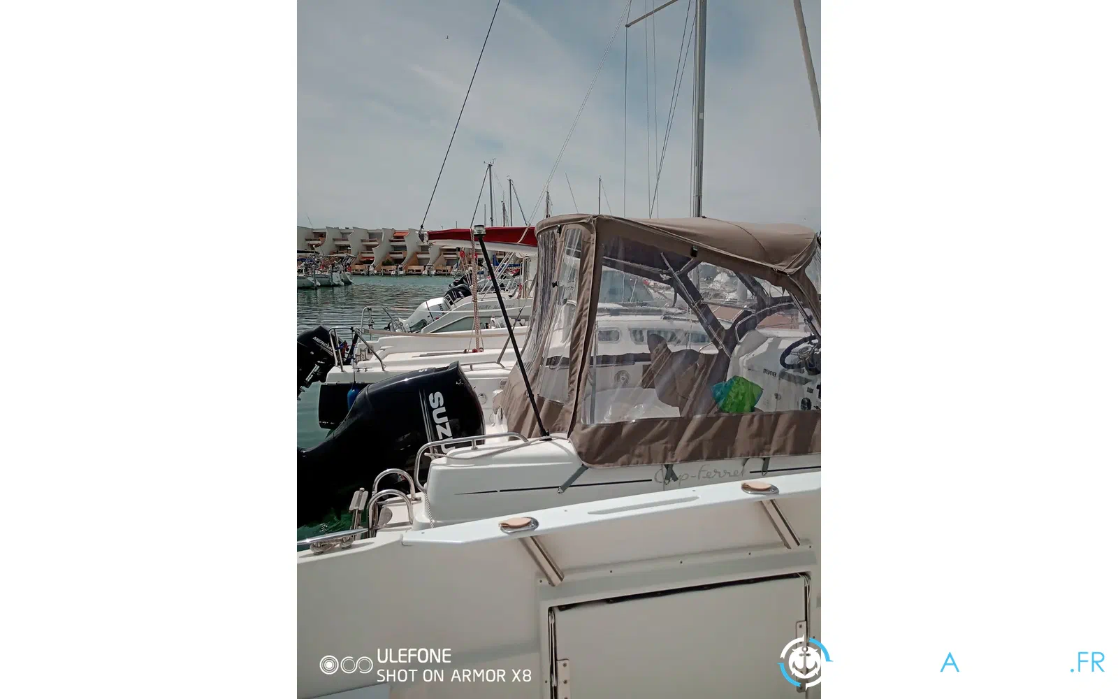 slider 3 B2 Marine Cap Ferret 672 Sun Deck