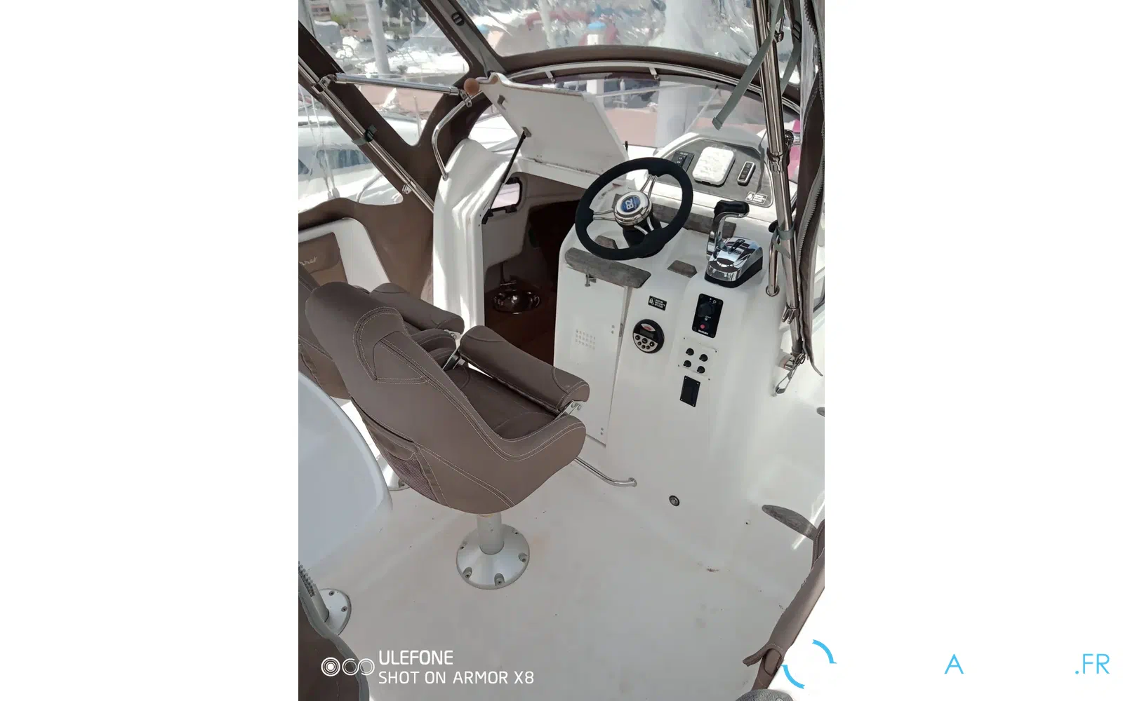 slider 4 B2 Marine Cap Ferret 672 Sun Deck