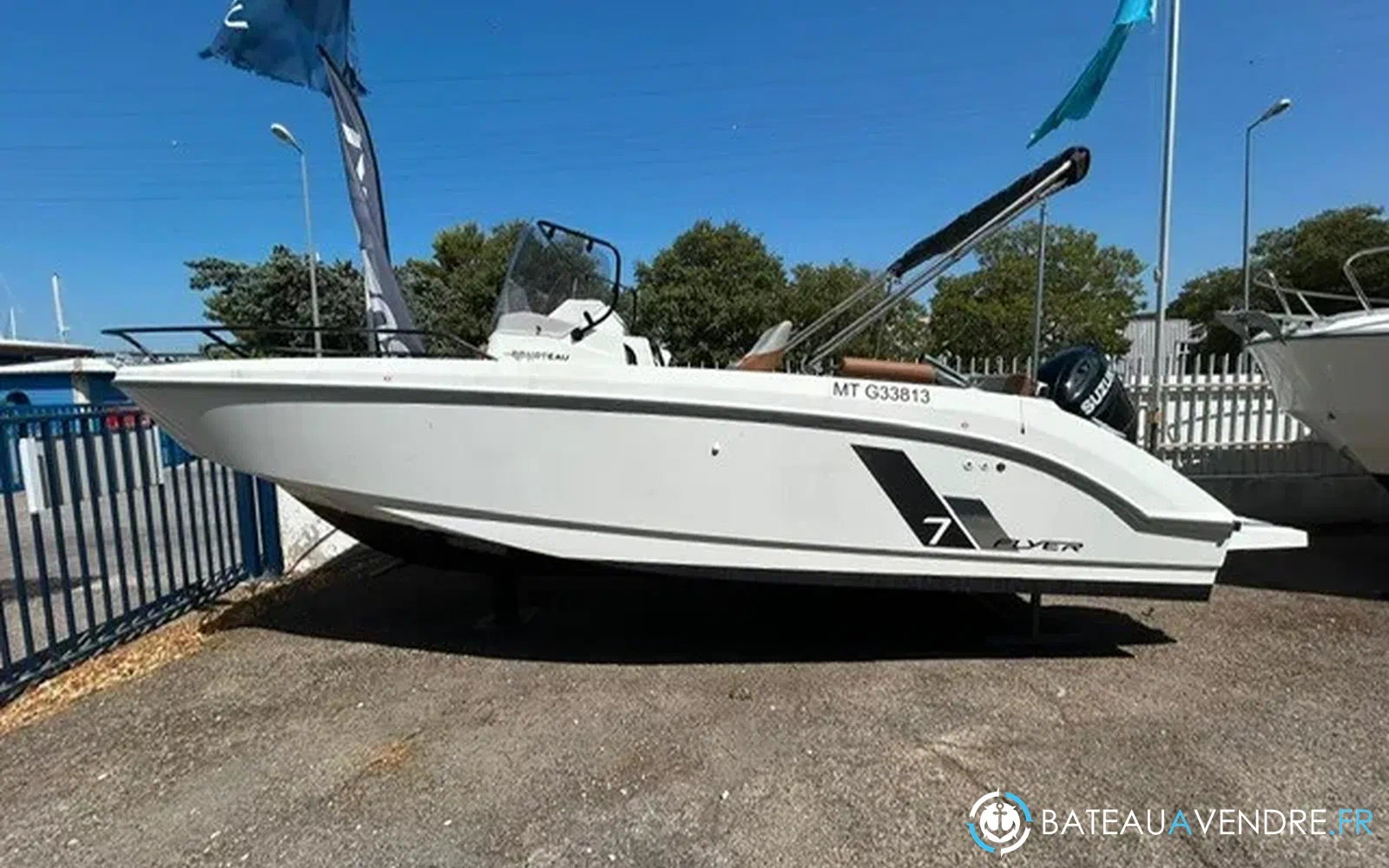 slider 0 Beneteau Flyer 7 SPACEdeck