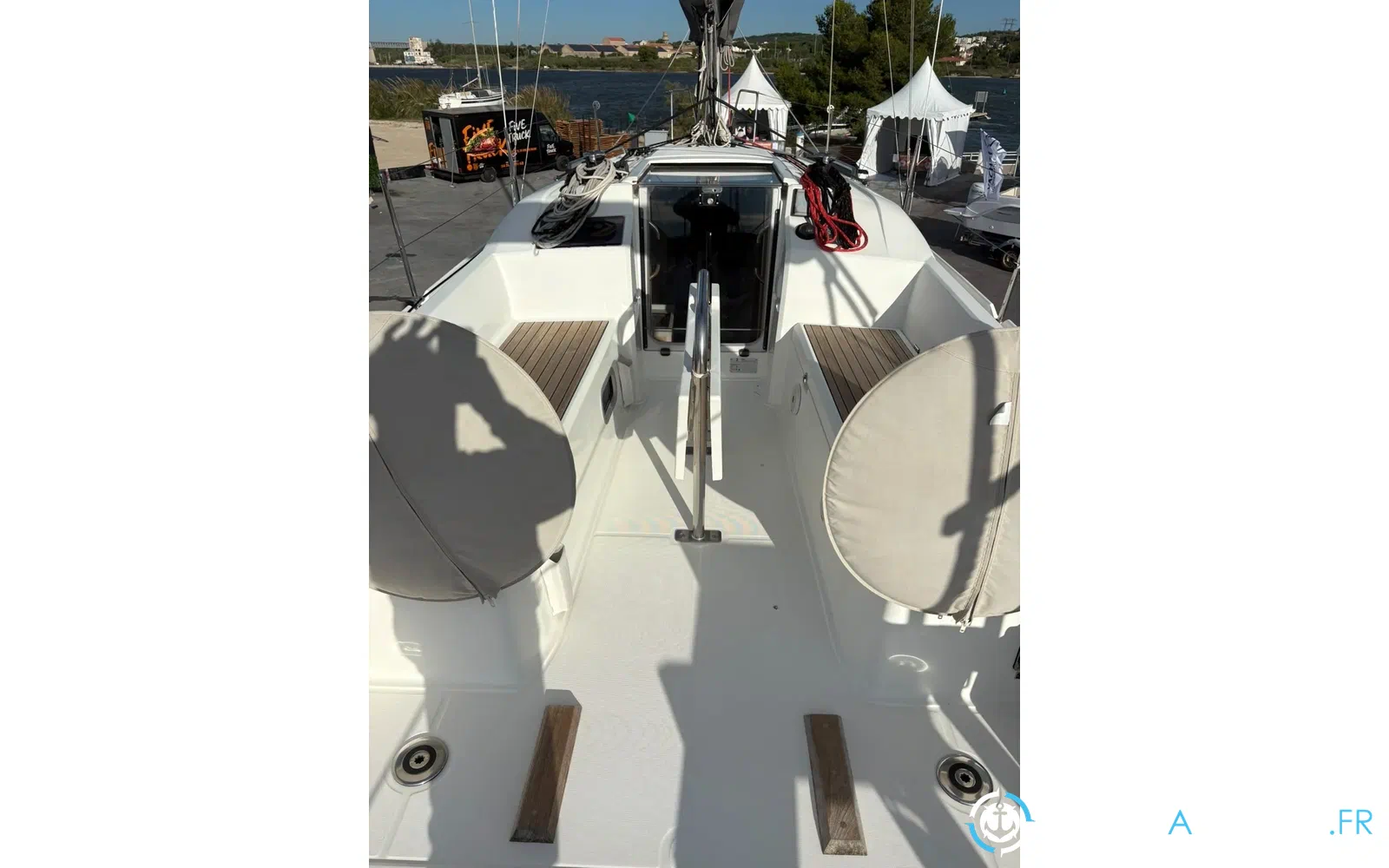 slider 2 Beneteau Oceanis 30.1