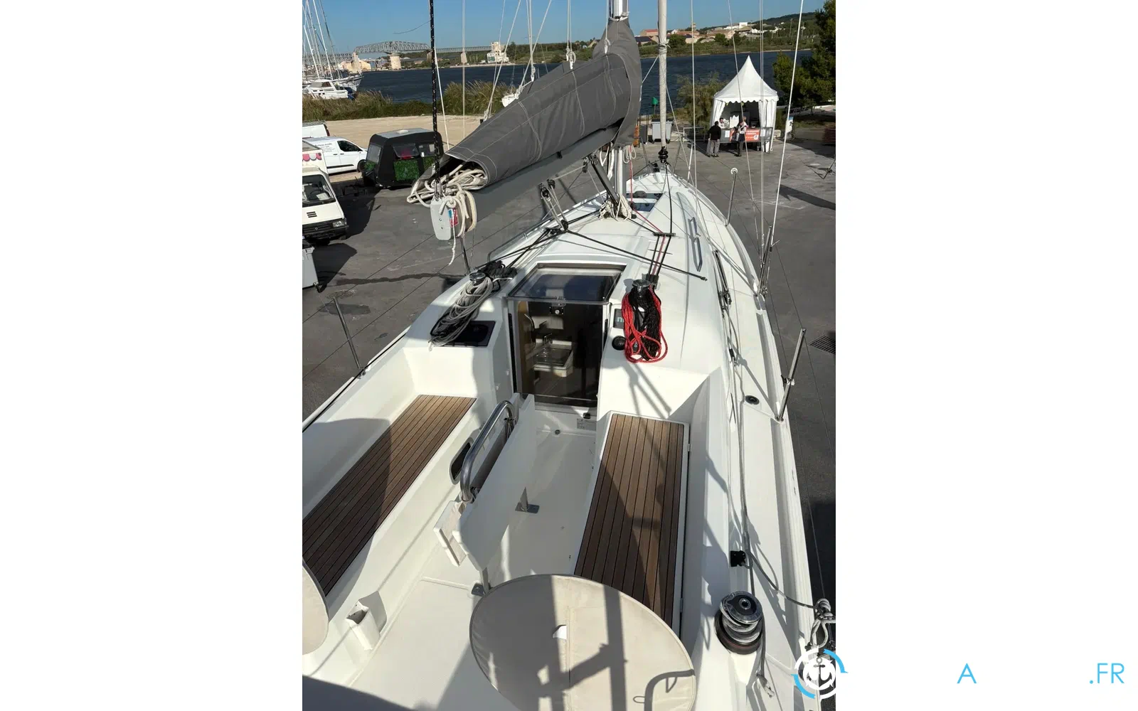 slider 3 Beneteau Oceanis 30.1