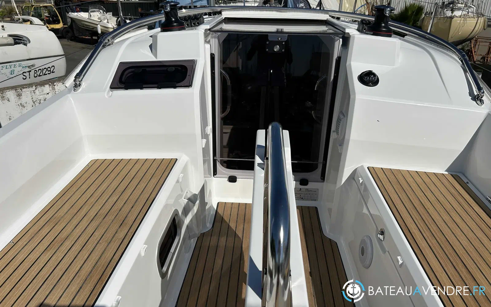slider 2 Beneteau Oceanis 30.1