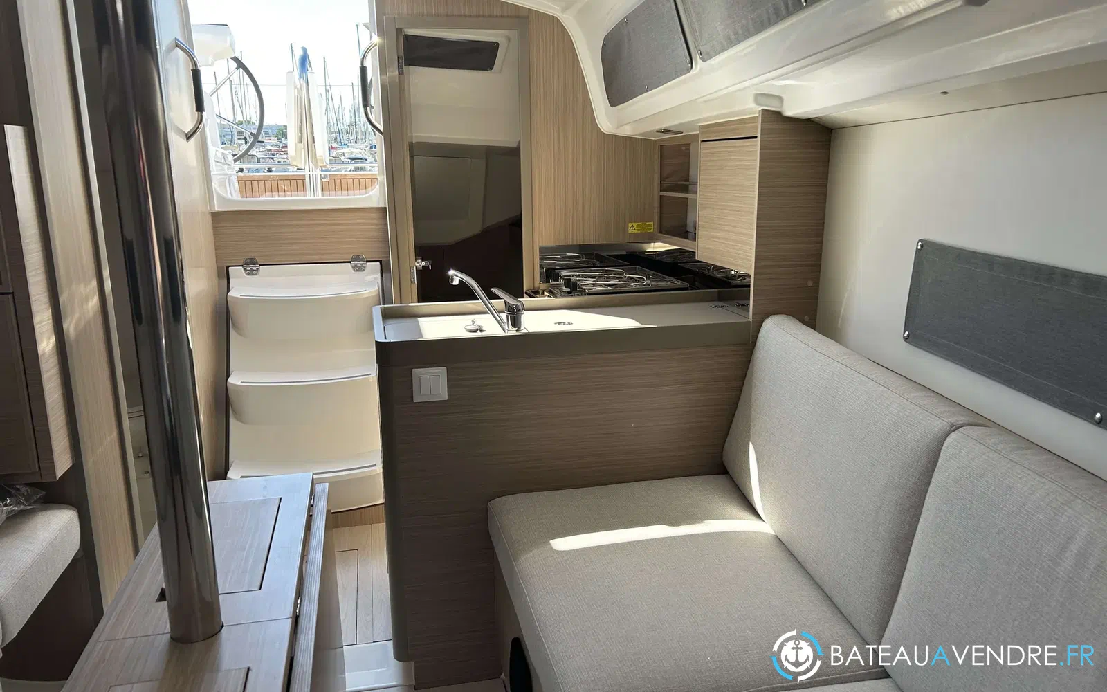 slider 4 Beneteau Oceanis 30.1