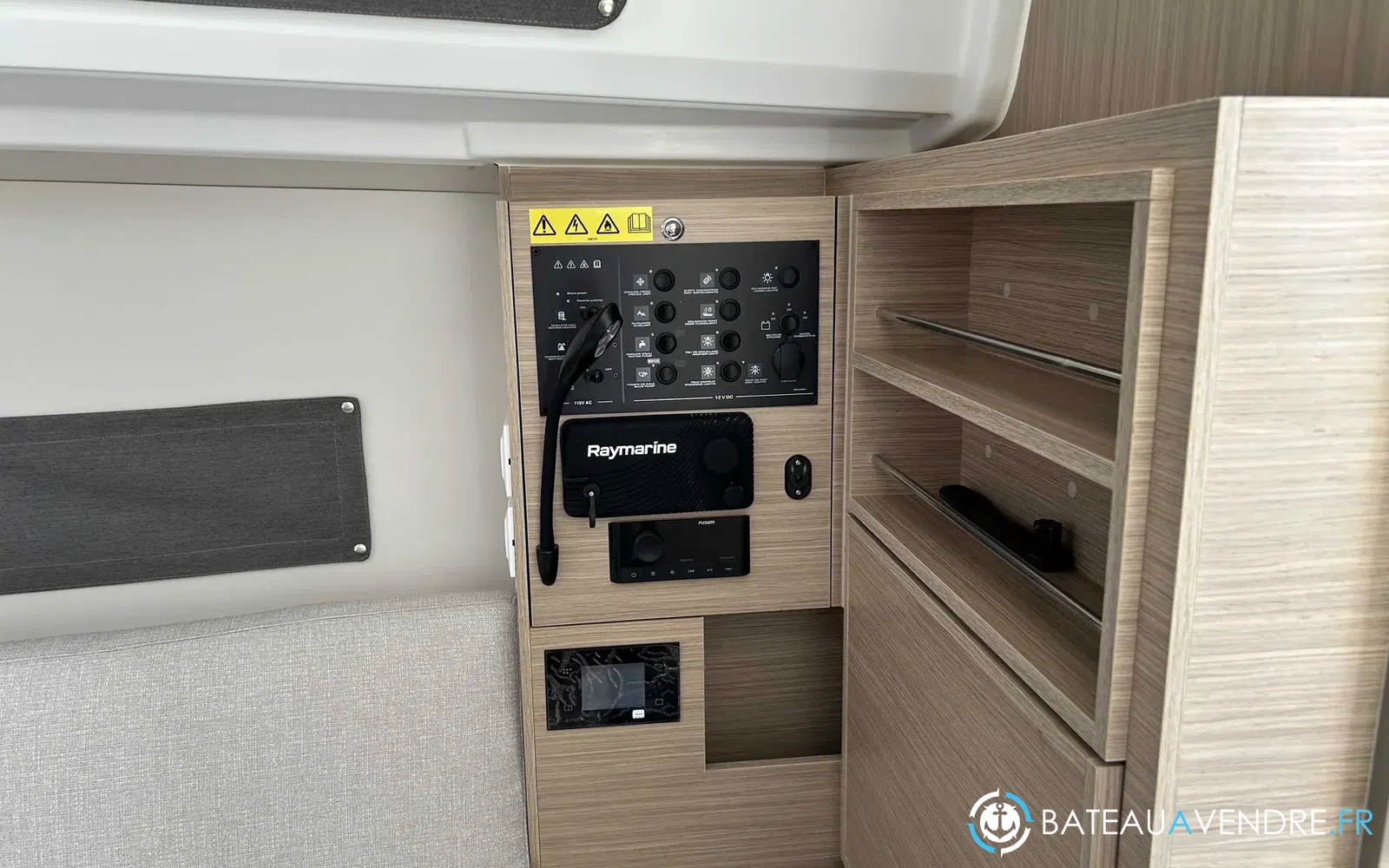 slider 6 Beneteau Oceanis 30.1