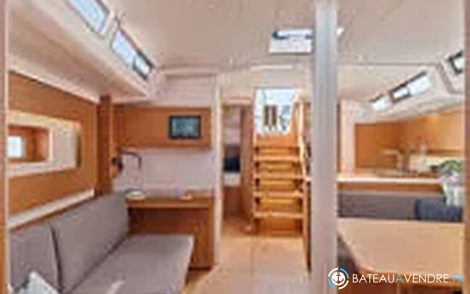 slider 1 Beneteau First 44