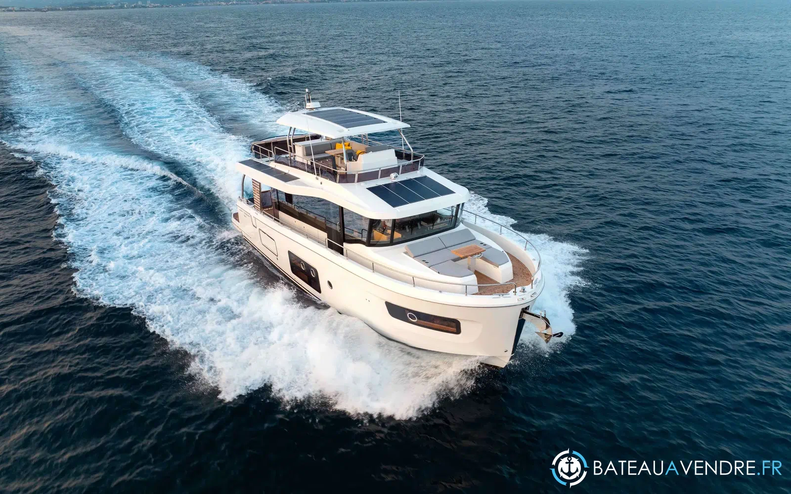 slider 2 Beneteau Swift Trawler 54