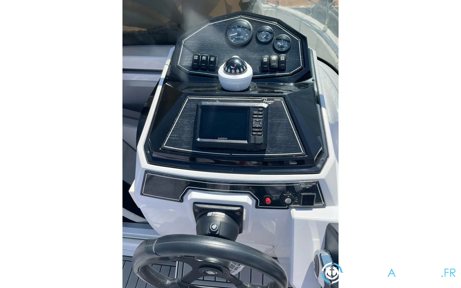 slider 4 Ranieri Voyager 21 S