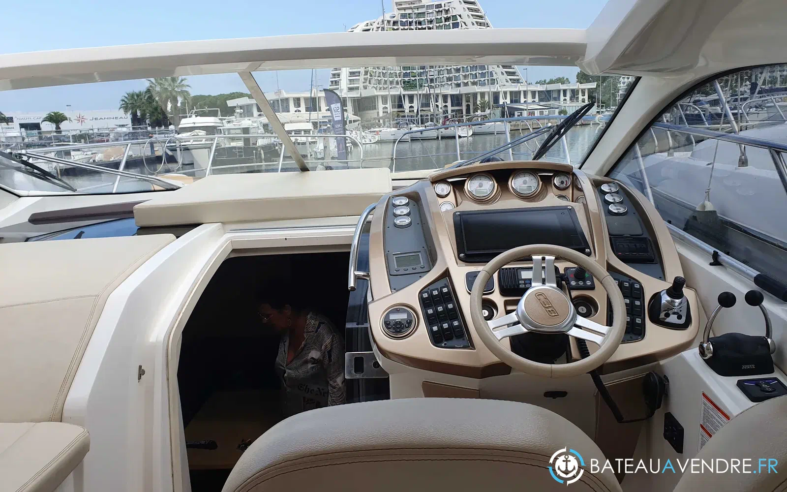 slider 1 Sessa Marine C38