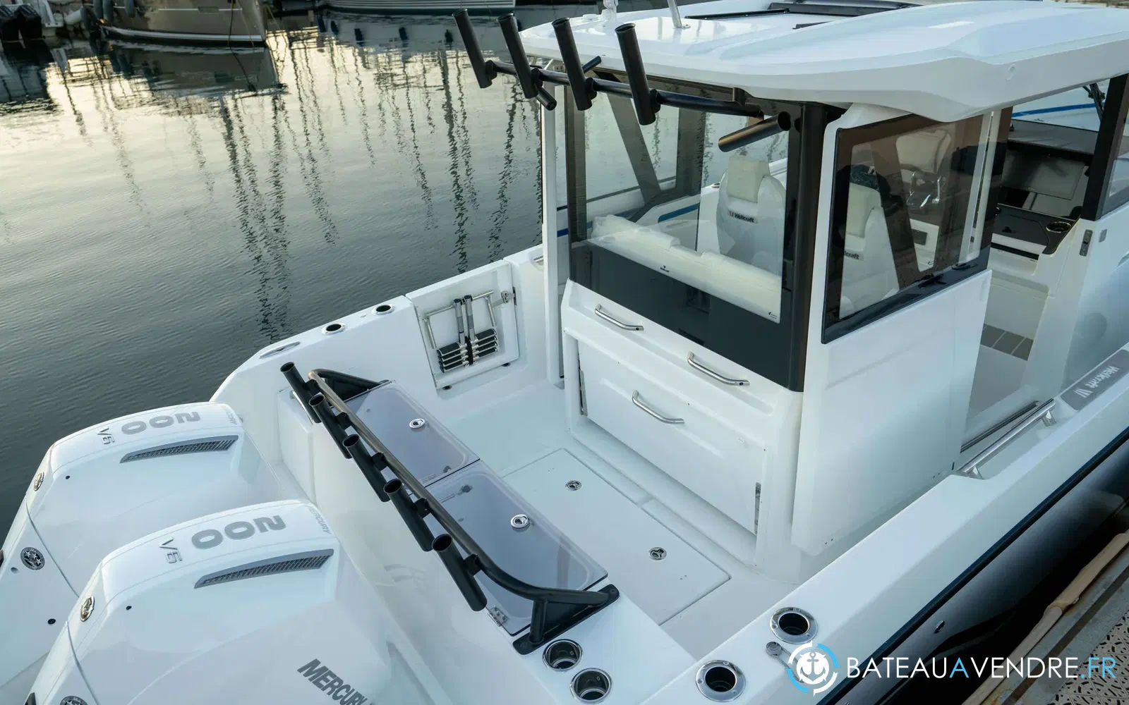 slider 6 Wellcraft 28 Explorer