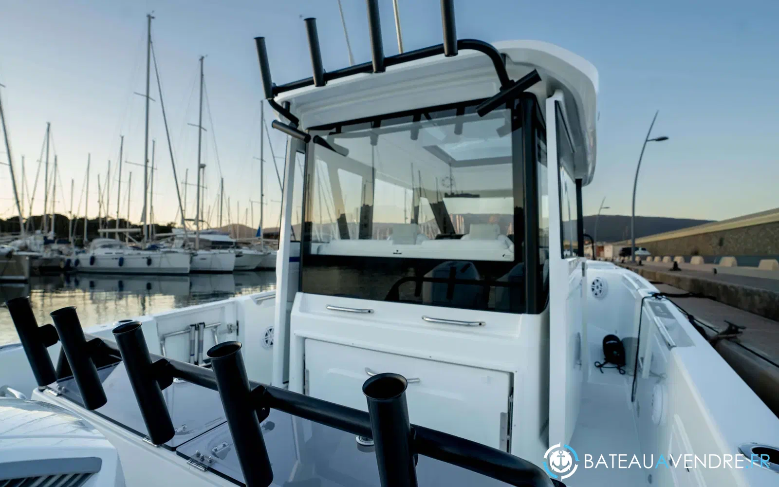 slider 7 Wellcraft 28 Explorer