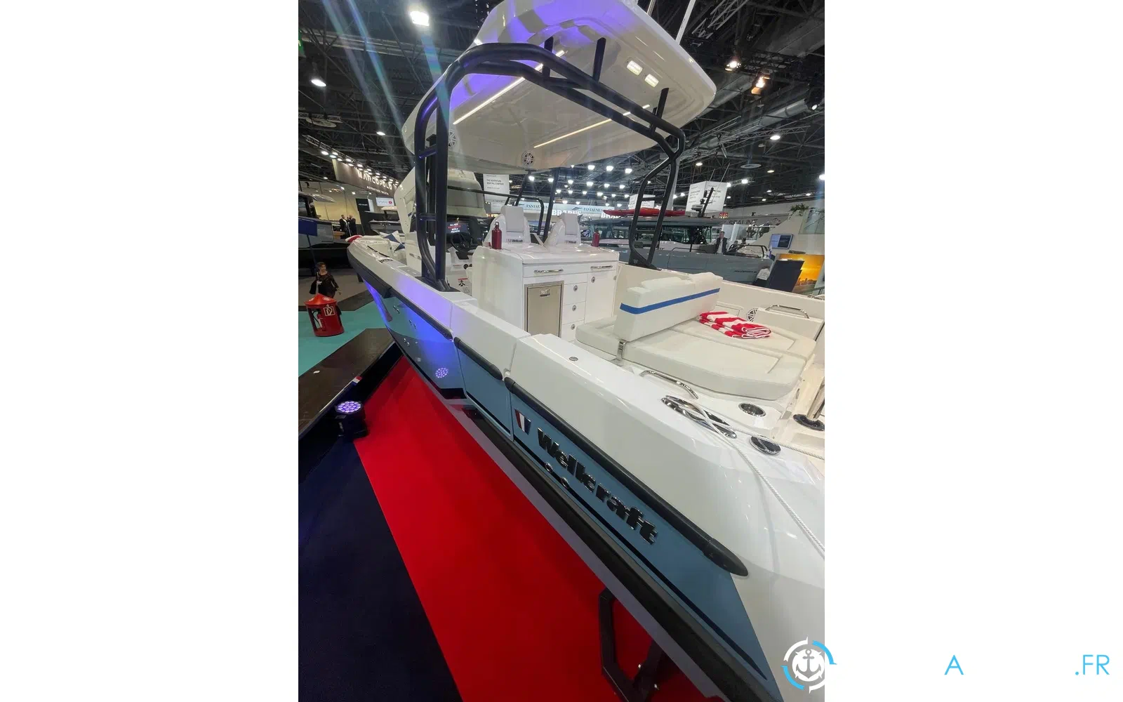 slider 11 Wellcraft 28 T-Top