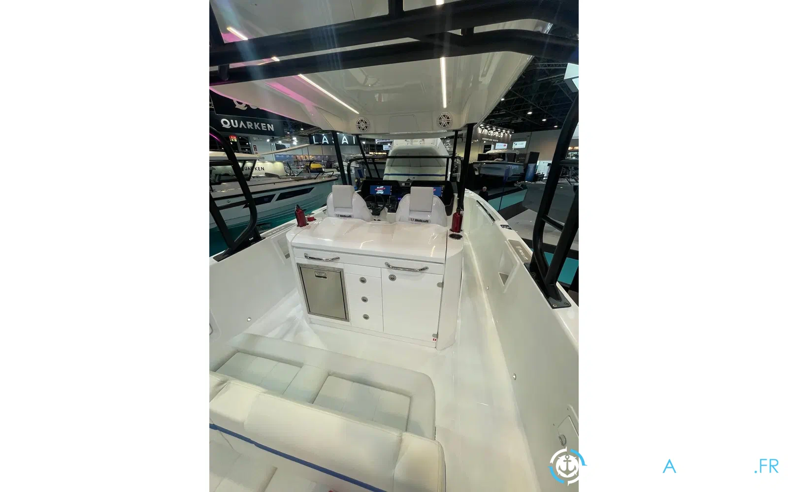 slider 13 Wellcraft 28 T-Top