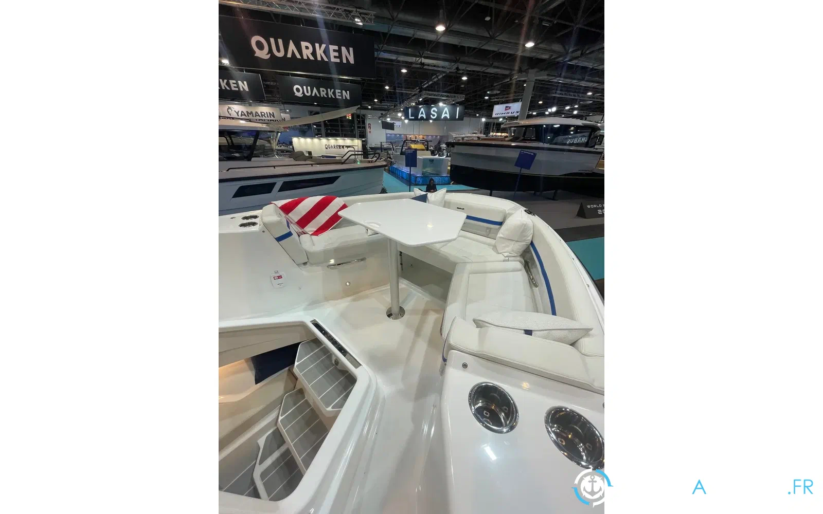 slider 14 Wellcraft 28 T-Top
