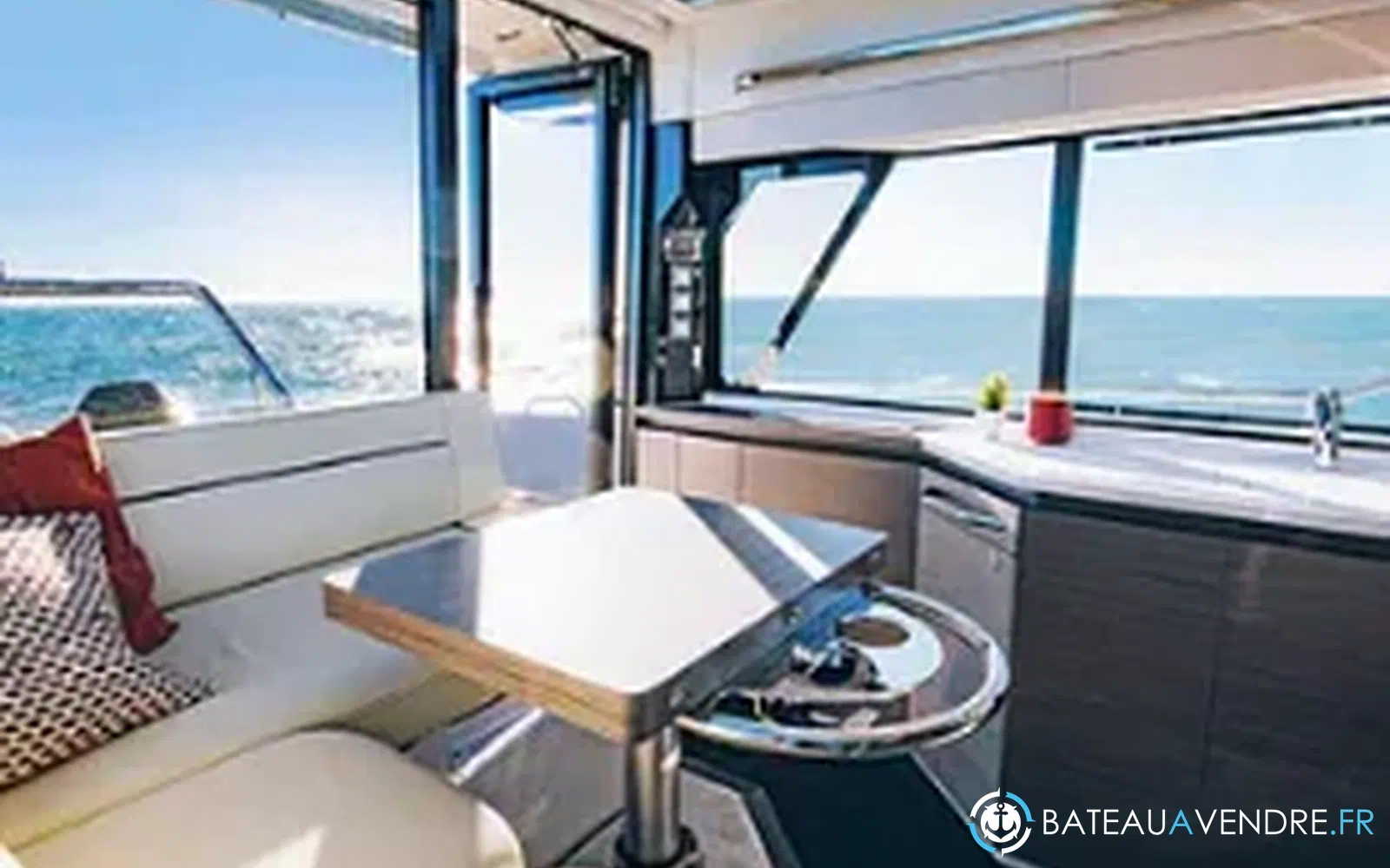 slider 12 Wellcraft 38 Explorer
