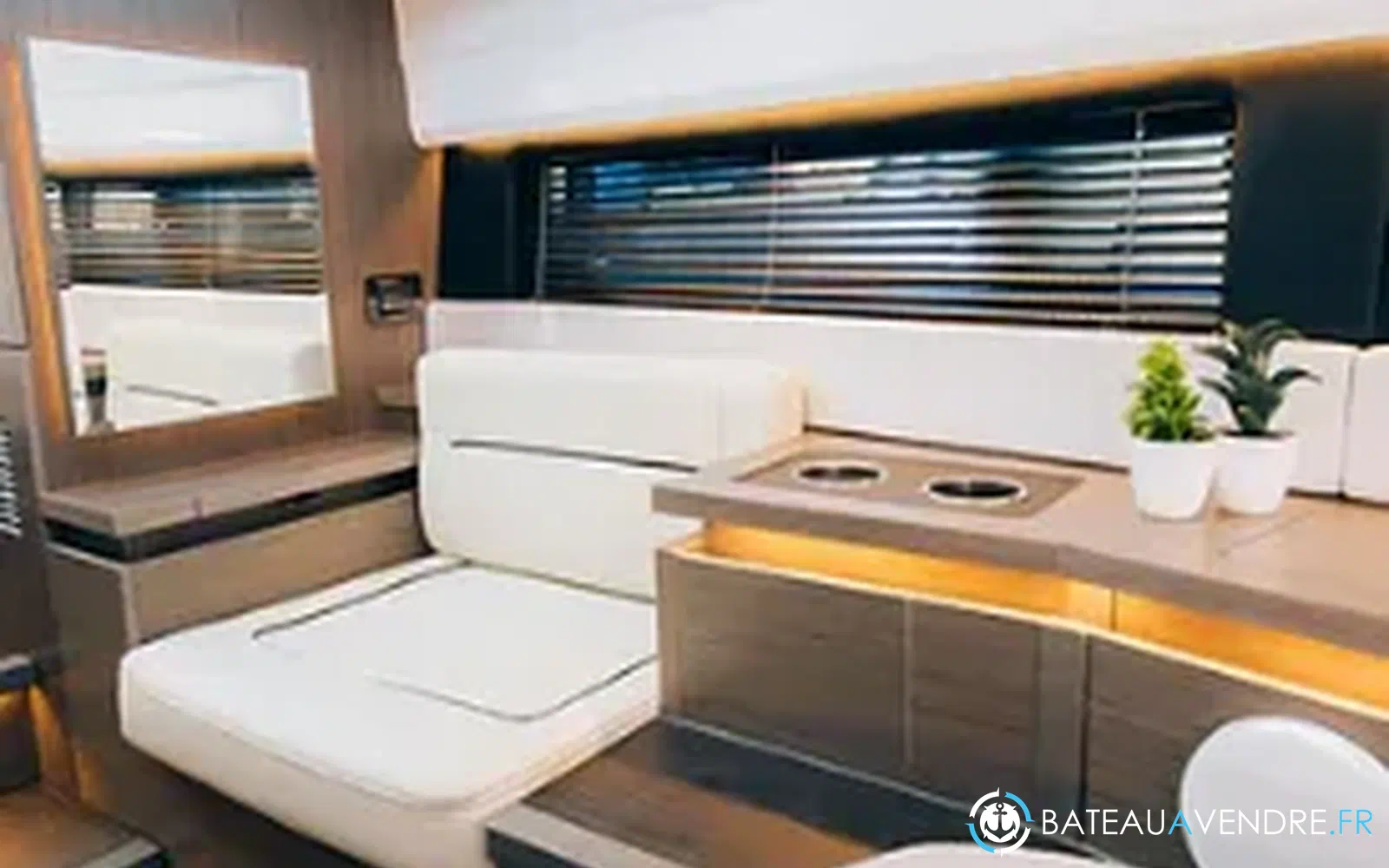 slider 13 Wellcraft 38 Explorer