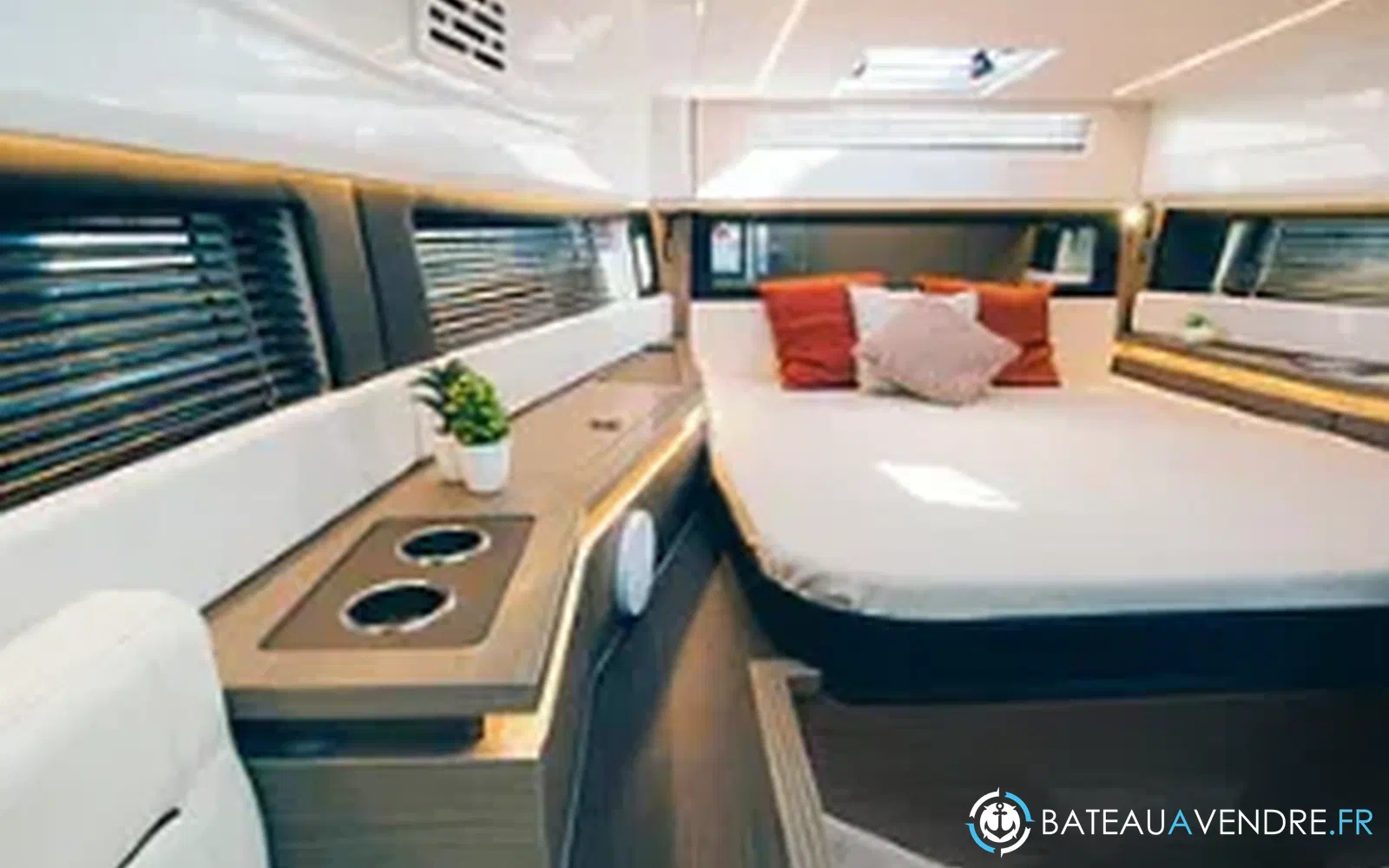 slider 14 Wellcraft 38 Explorer