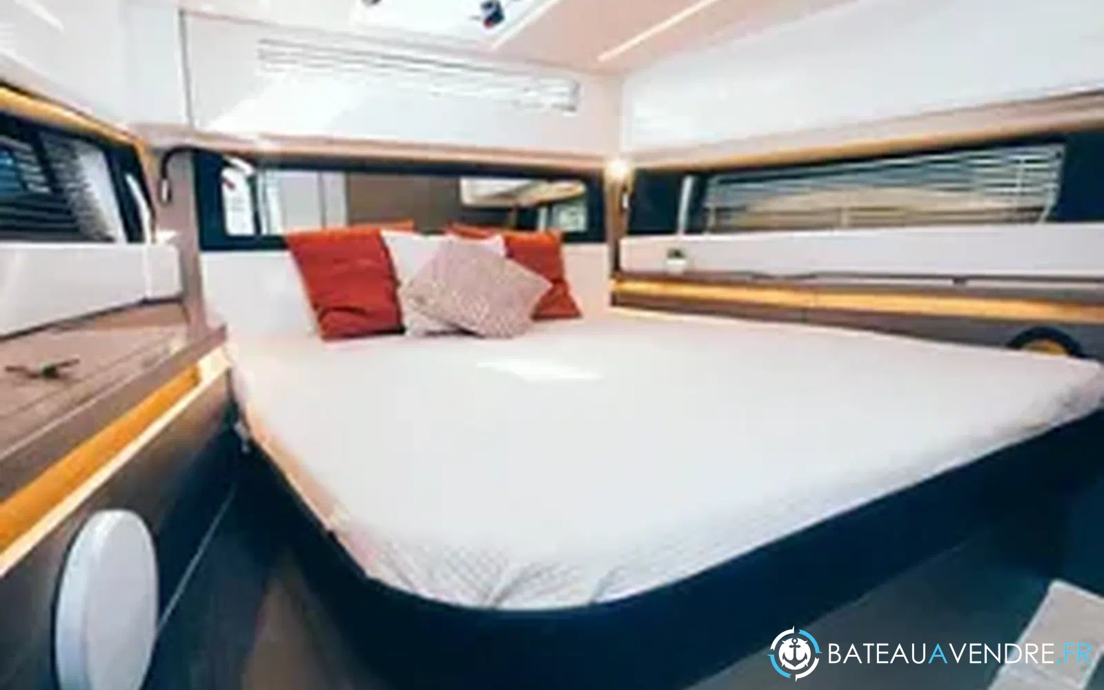 slider 15 Wellcraft 38 Explorer