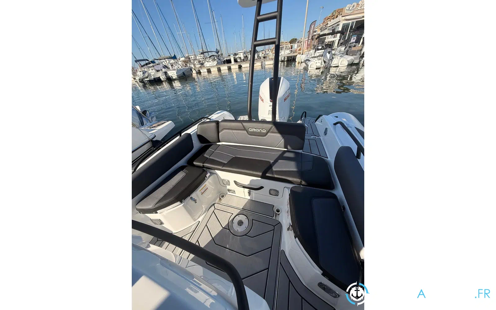 slider 11 Grand Golden Line G750
