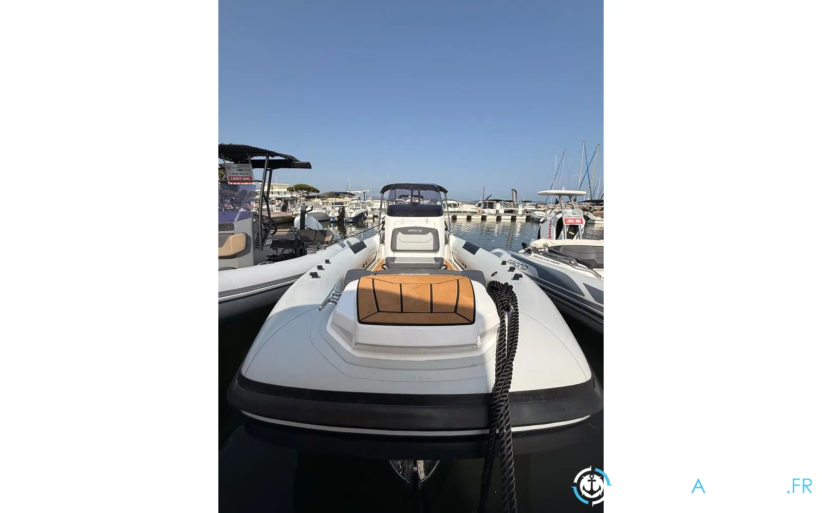 slider 3 Grand Golden Line G750
