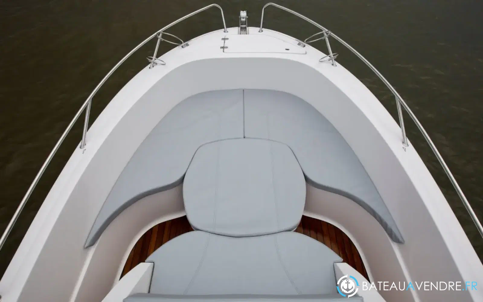 slider 8 Pacific Craft 670
