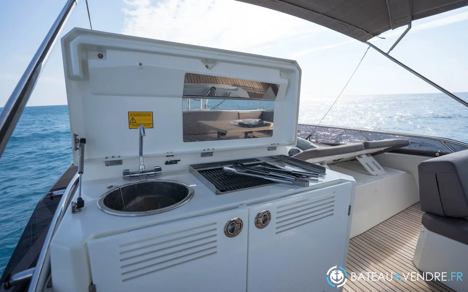 slider 34 Prestige Yachts 520 Fly