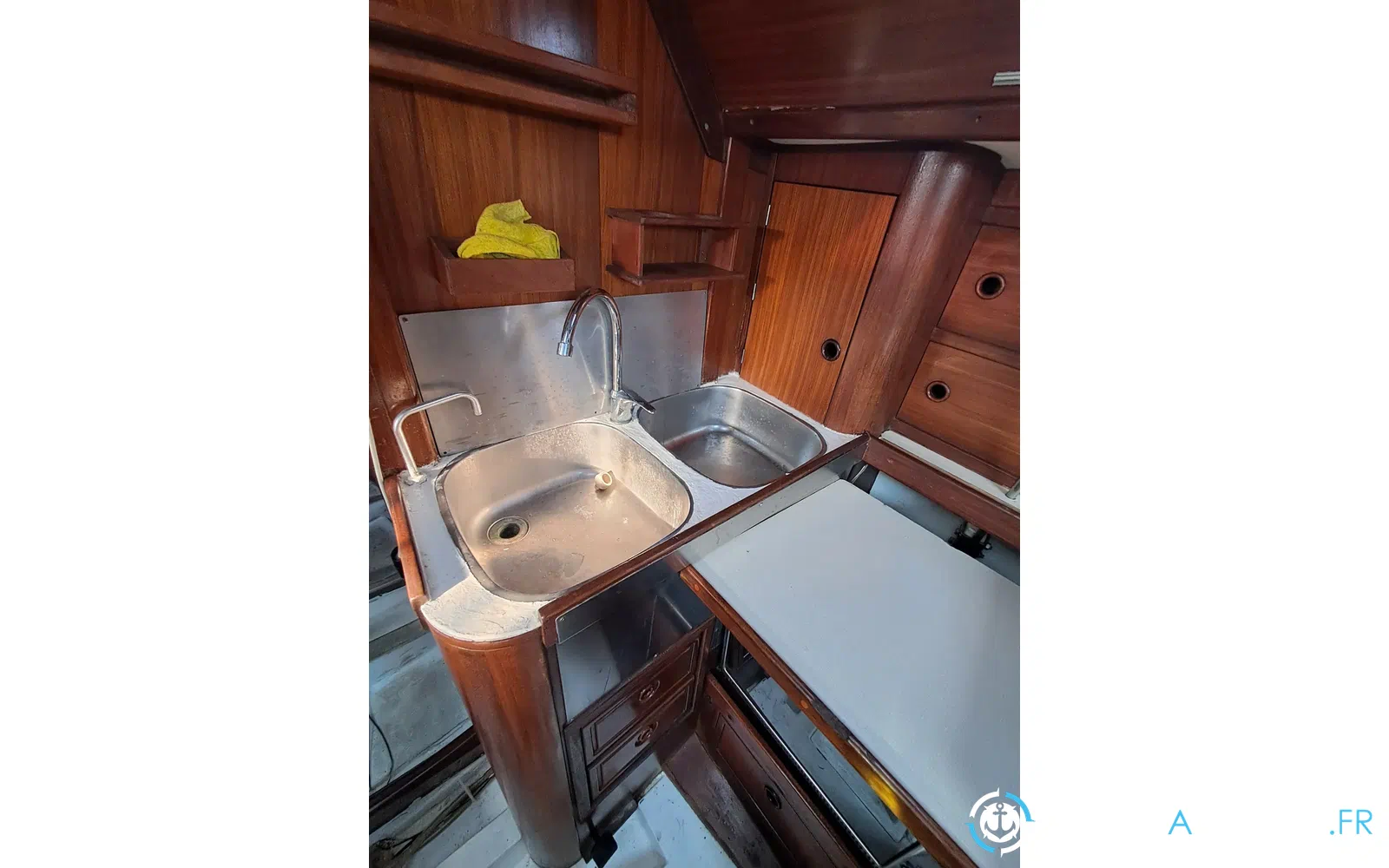 slider 12 Elan Motoryachts Elan 43